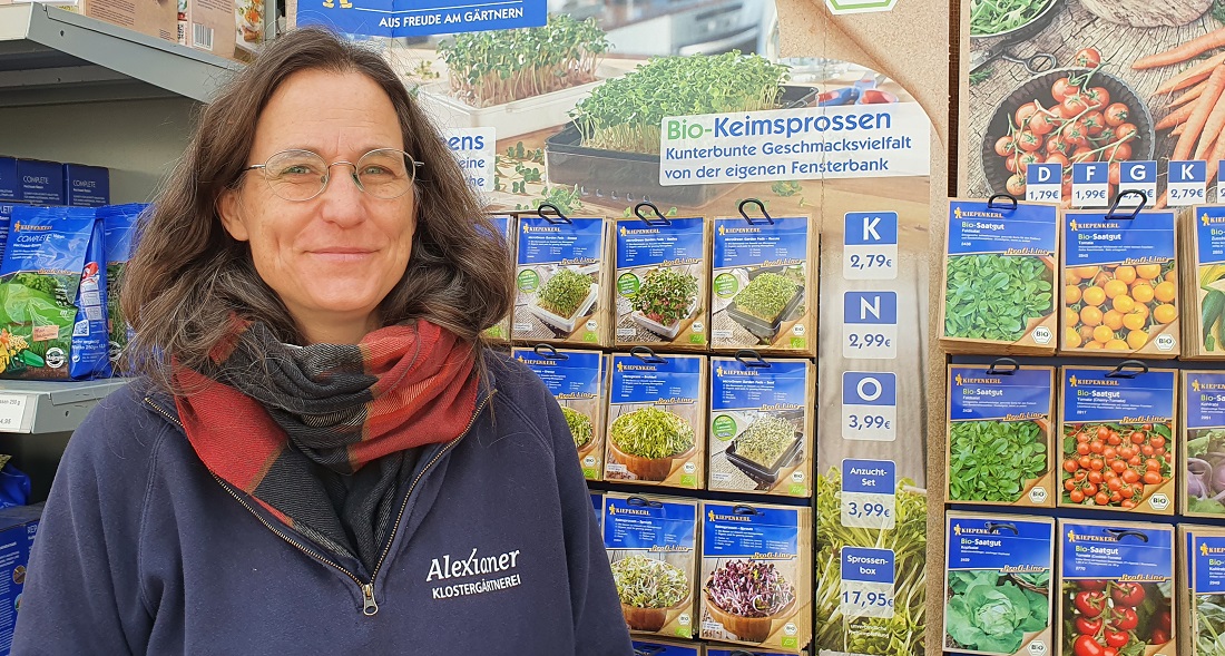 Dagmar Hauke lässt lieber Sprossen statt Microgreen keimen. © GartenRadio.fm