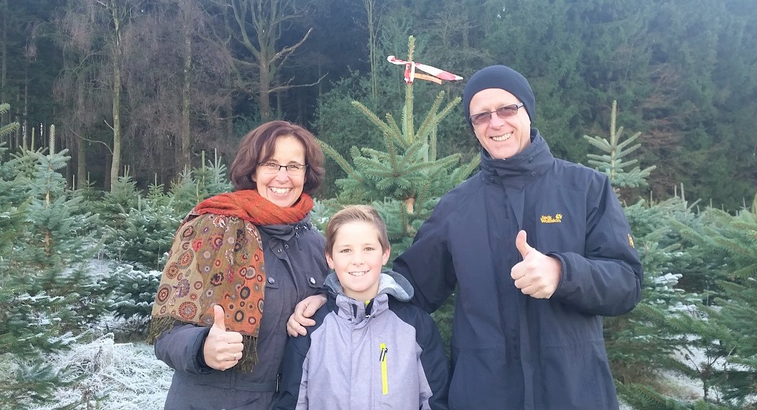 Familie Rademacher hat den idealen Weihnachtsbaum gefunden © Gartenradio.fm